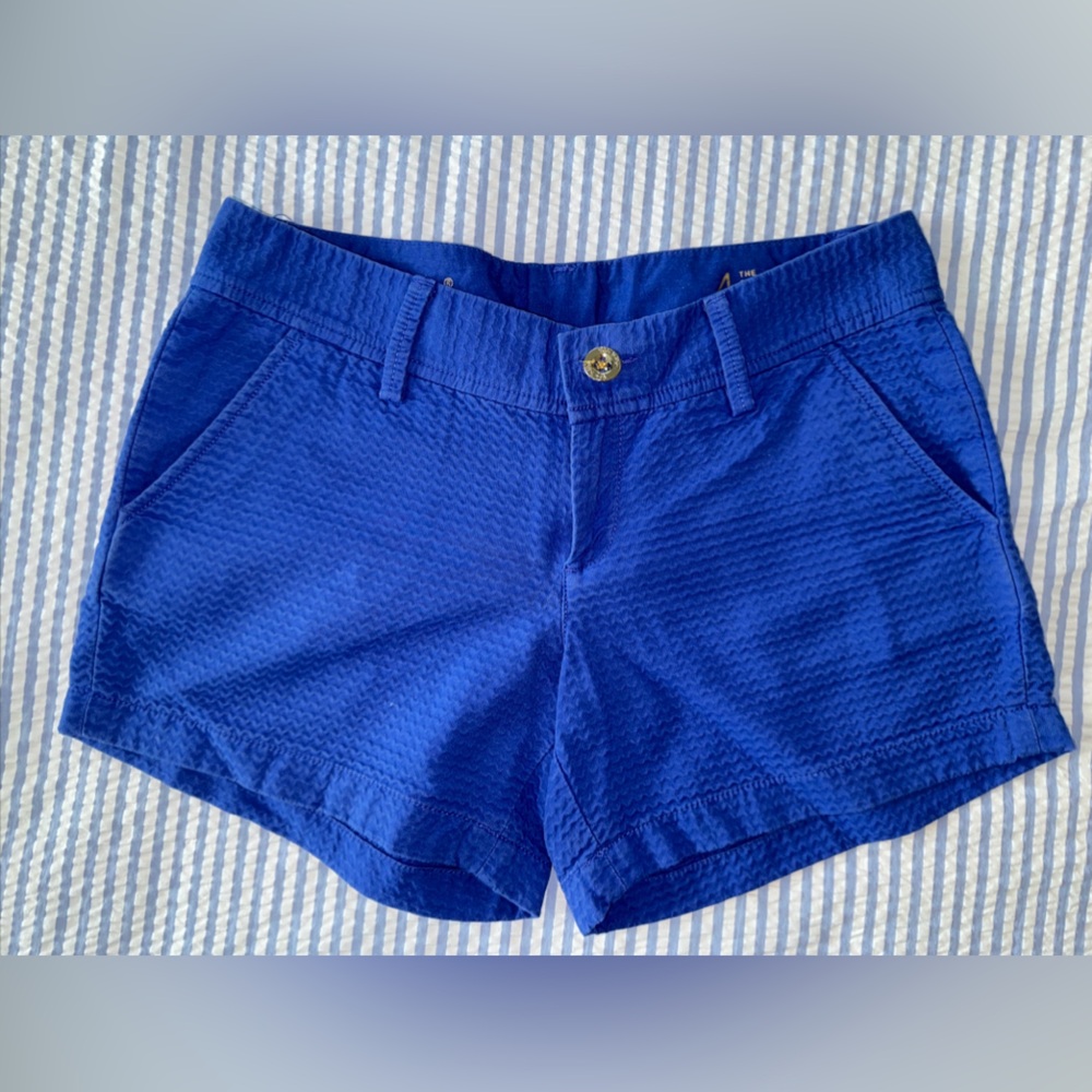 Lilly Pulitzer Women’s Blue short, Size 4